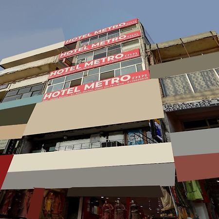 Super Hotel O Metro Inn Near Worlds Of Wonder Kalkaji Devi ภายนอก รูปภาพ