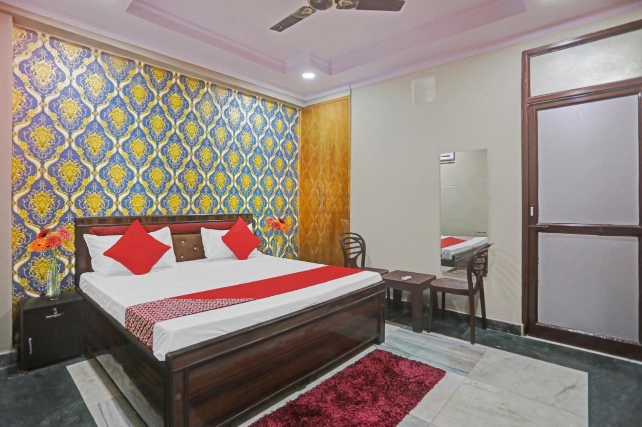 Super Hotel O Metro Inn Near Worlds Of Wonder Kalkaji Devi ภายนอก รูปภาพ