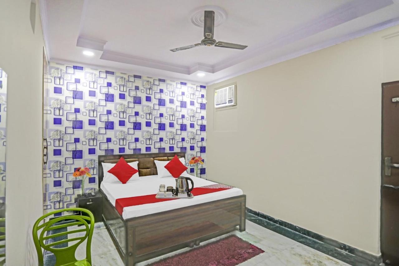Super Hotel O Metro Inn Near Worlds Of Wonder Kalkaji Devi ภายนอก รูปภาพ