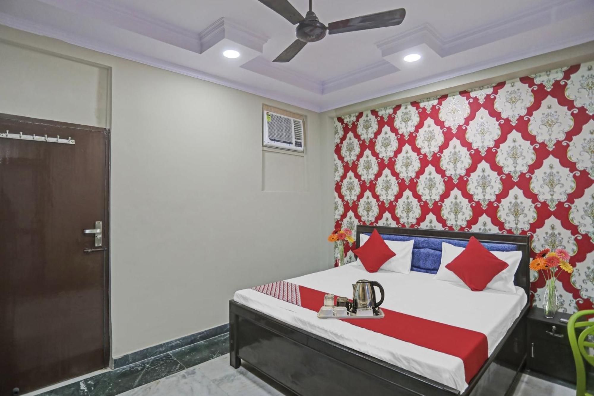 Super Hotel O Metro Inn Near Worlds Of Wonder Kalkaji Devi ภายนอก รูปภาพ