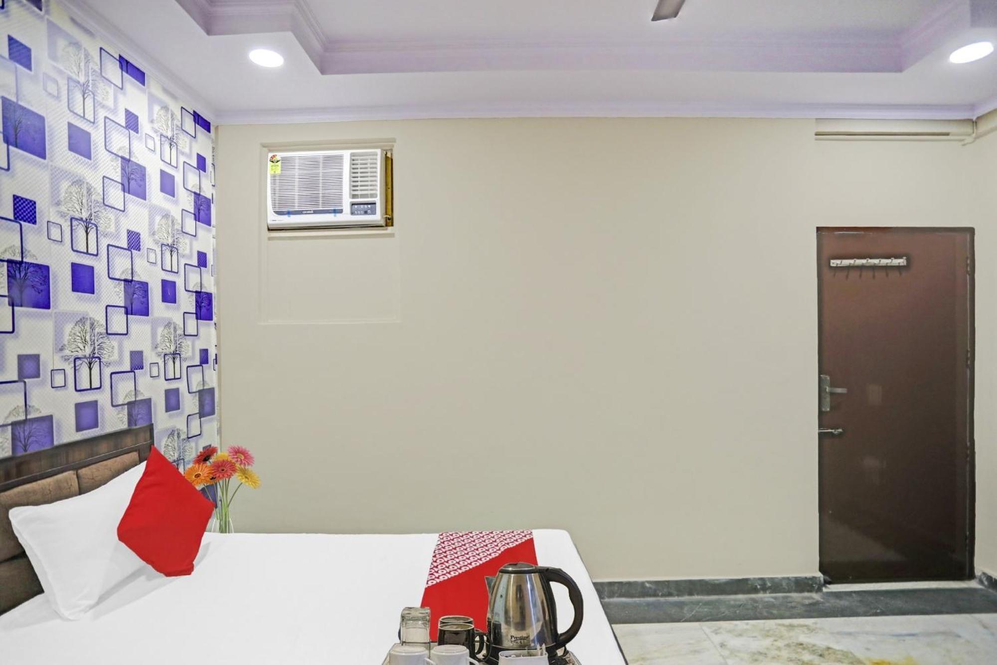 Super Hotel O Metro Inn Near Worlds Of Wonder Kalkaji Devi ภายนอก รูปภาพ